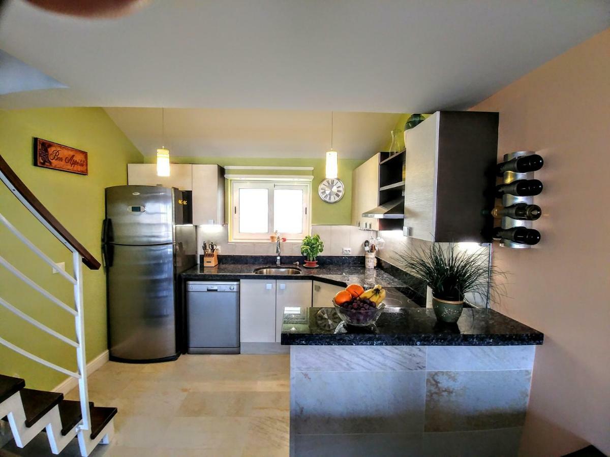 Beautiful 2 Bedroom 2 Bathroom Sea View, Free Parking Дубровник Экстерьер фото