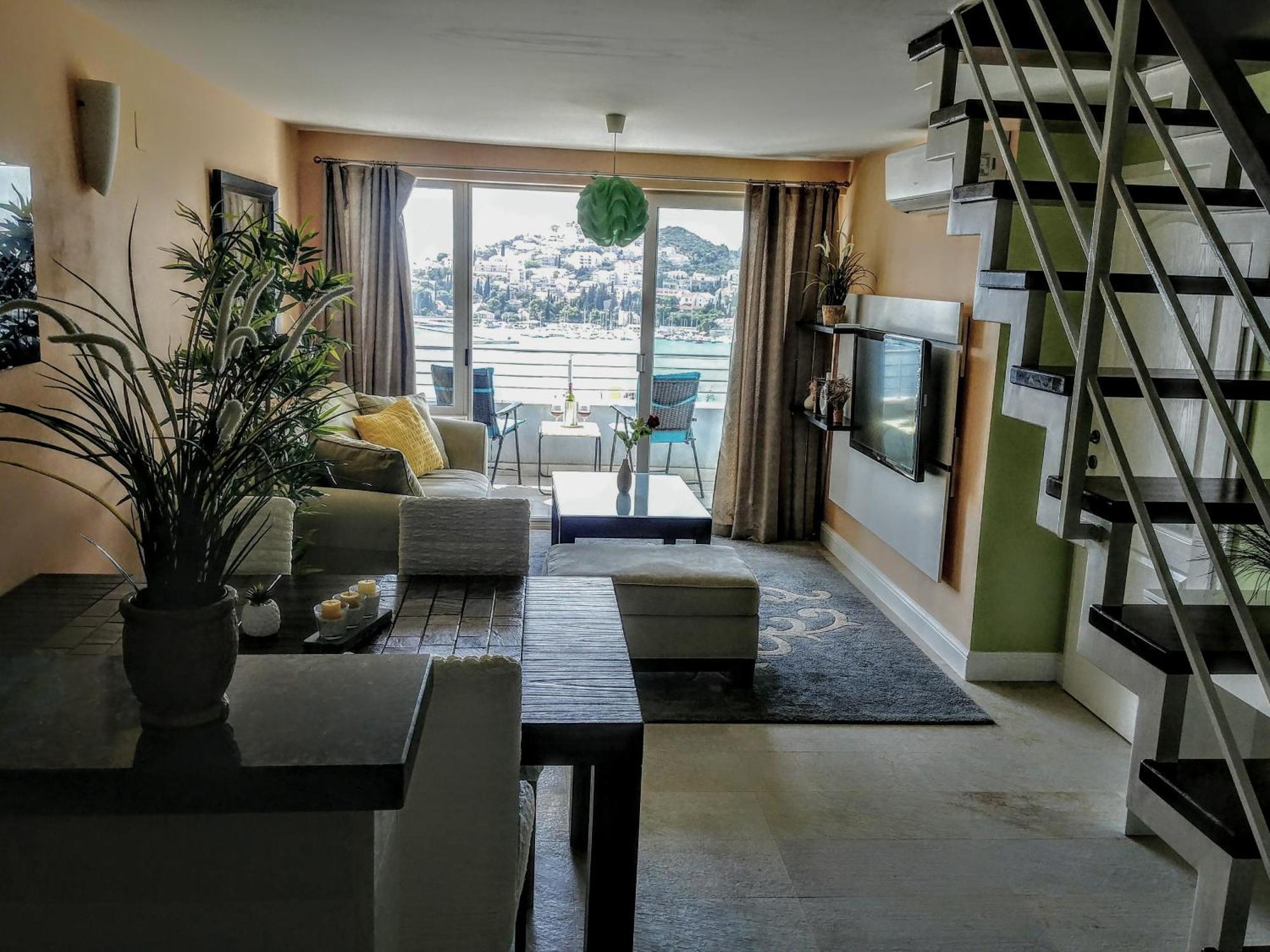 Beautiful 2 Bedroom 2 Bathroom Sea View, Free Parking Дубровник Экстерьер фото